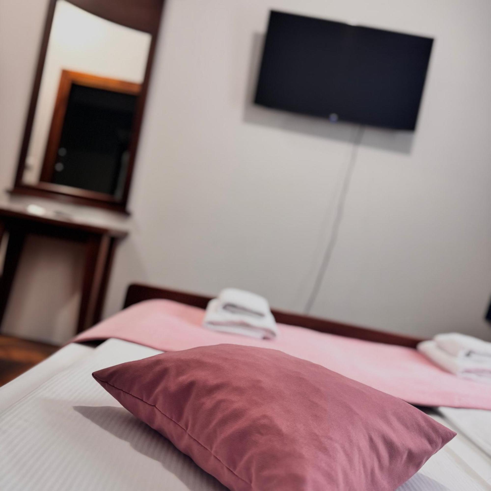 Hotel Paviljon Bihać Zewnętrze zdjęcie