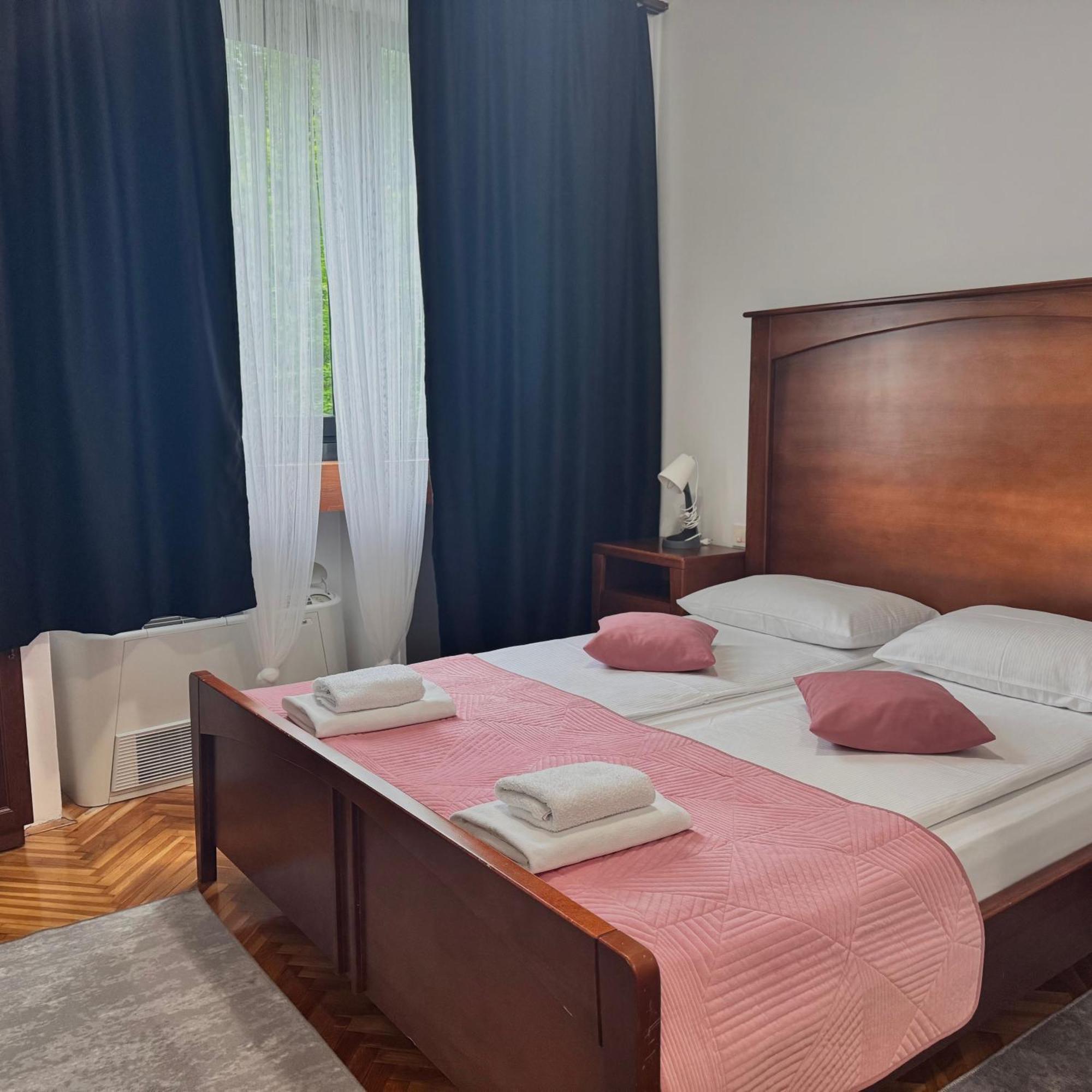 Hotel Paviljon Bihać Zewnętrze zdjęcie