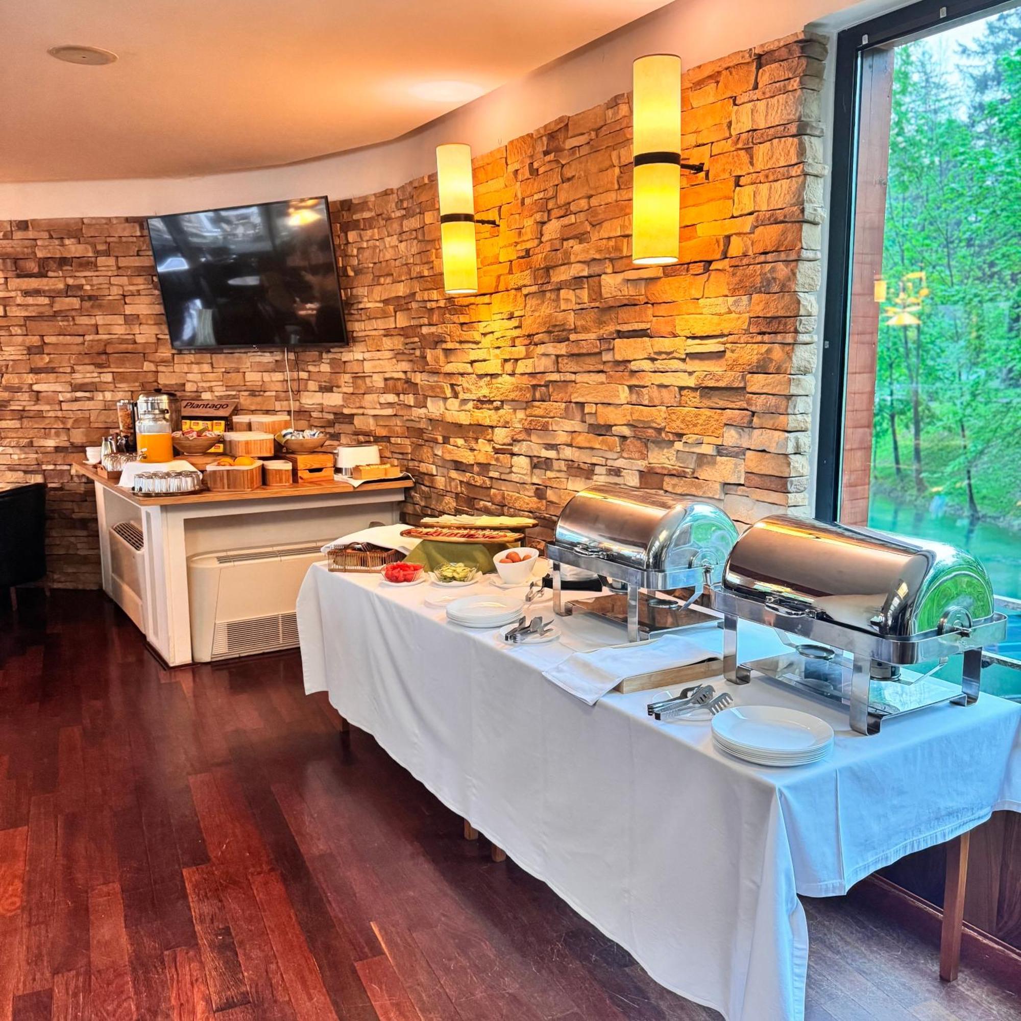 Hotel Paviljon Bihać Zewnętrze zdjęcie