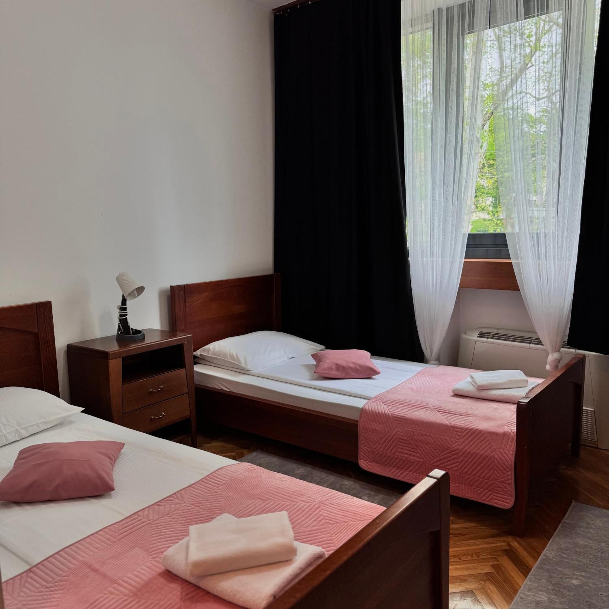 Hotel Paviljon Bihać Zewnętrze zdjęcie