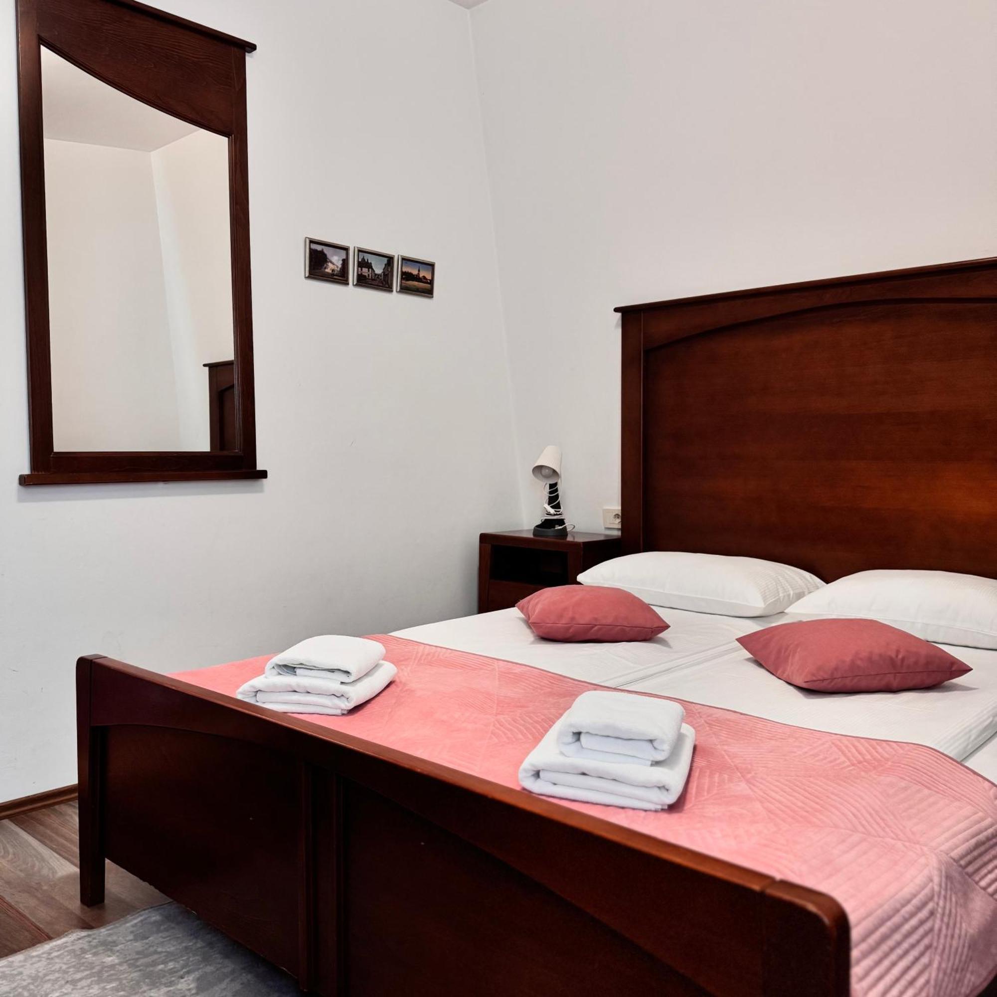 Hotel Paviljon Bihać Zewnętrze zdjęcie