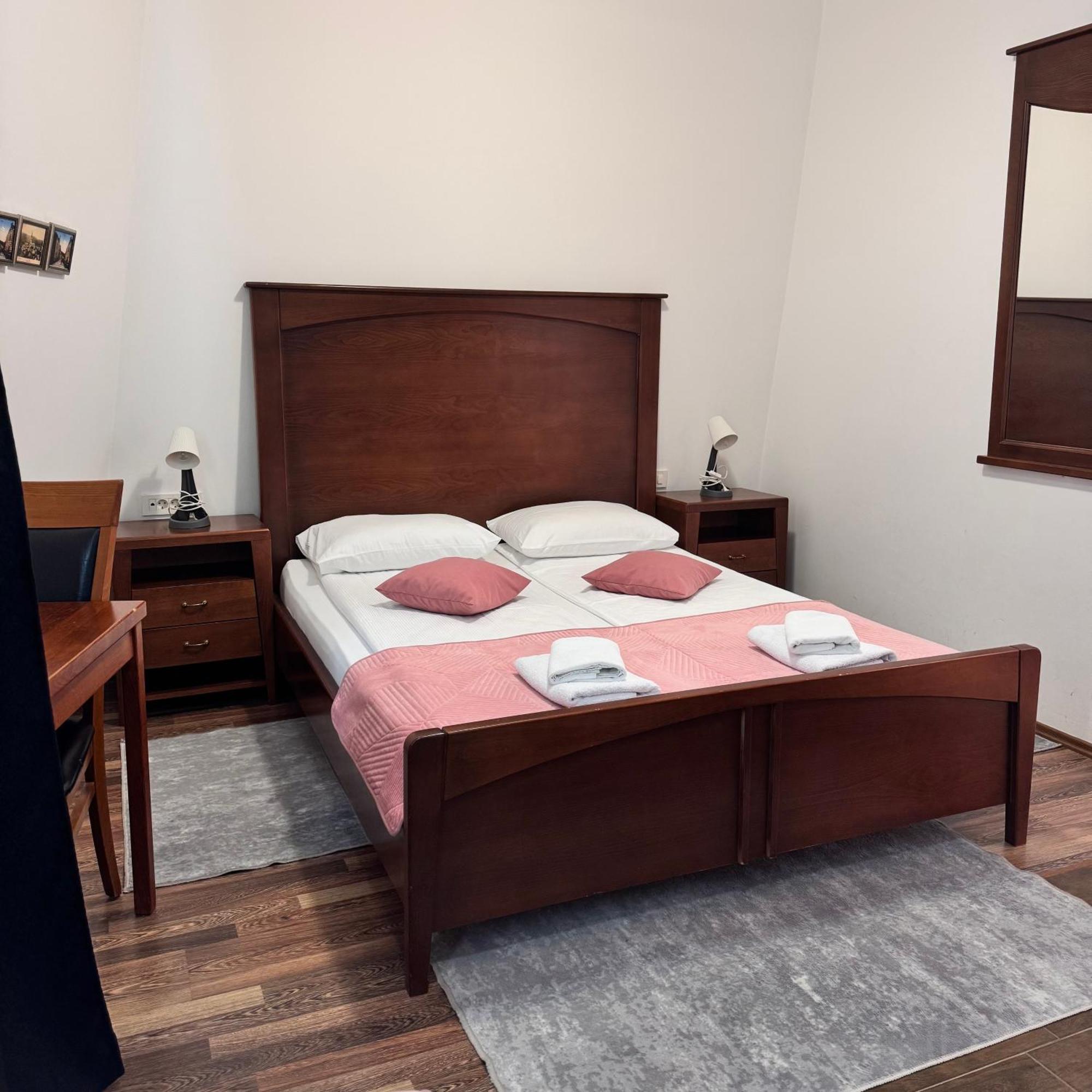 Hotel Paviljon Bihać Zewnętrze zdjęcie